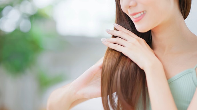 Select Hair Masks With Moisturizing Ingredients like Argan Oil to Maintain Hydration and Softness