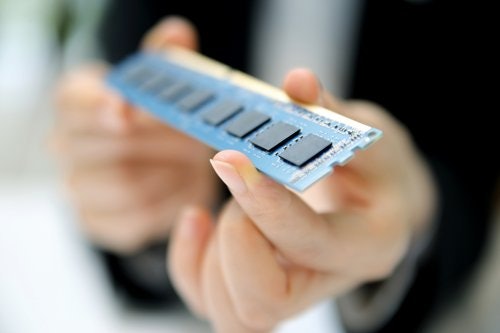 An 8 GB or Higher RAM Capacity Is Ideal