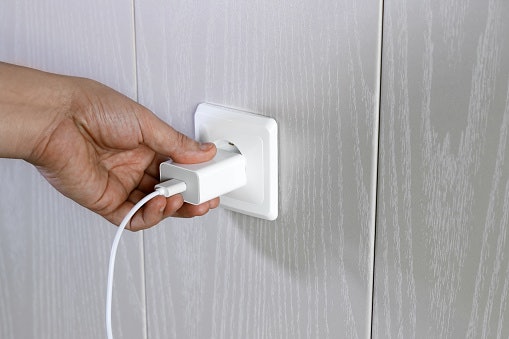 Choose a Single-Port Wall Charger if You Only Charge One Device at a Time