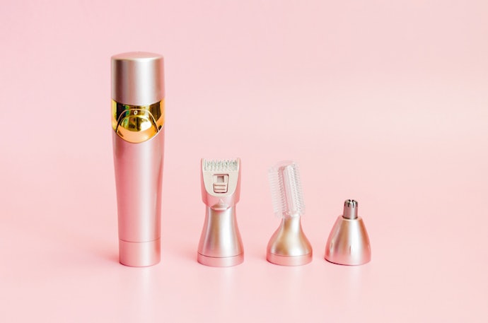 Look for Multi-Functional Shavers or Sets With Attachments for Versatile Grooming