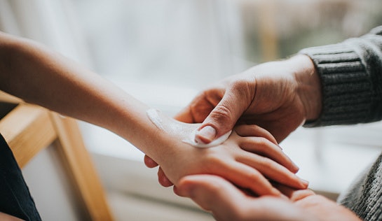 If You Have Sensitive Skin, Steer Clear of Fragrances, Parabens, and Other Possible Irritants