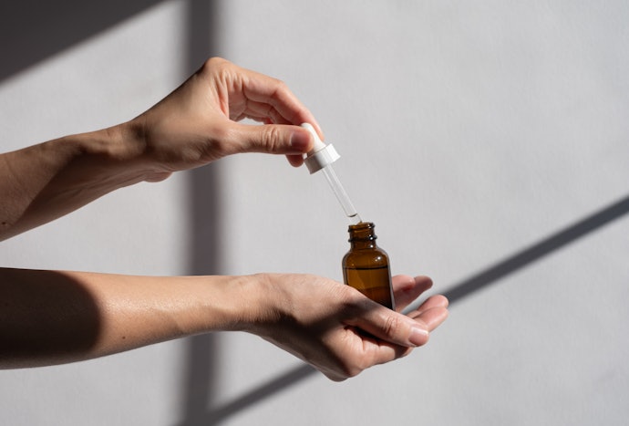 Opt for Dark Glass Bottles to Protect the Oil’s Quality