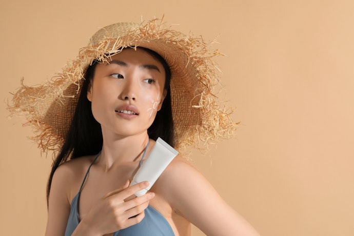Chemical Sunscreen: Best for Those Who Need Lightweight, Invisible Protection