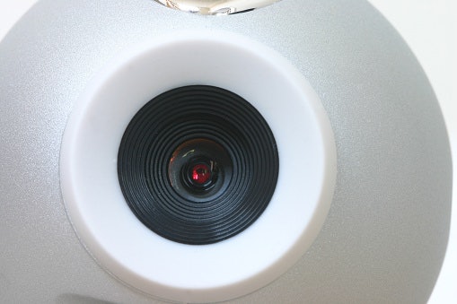 Select an Affordable Webcam with Glass Lens for Sharper Video Quality