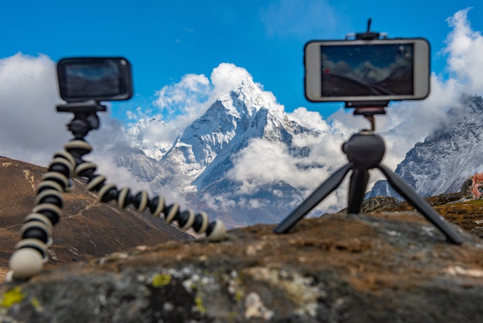 Opt for Tripods Compatible with Different Phones and Gadgets