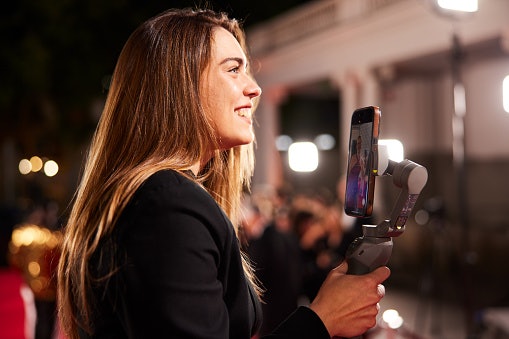 Opt for a Battery Life of at Least 6 Hours for Uninterrupted Recording