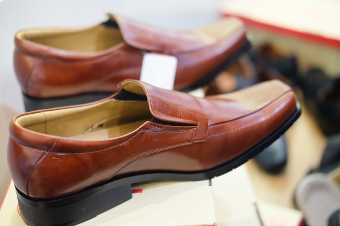 Choose Shoes With Breathable Mesh Lining for All-Day Comfort and Ventilation