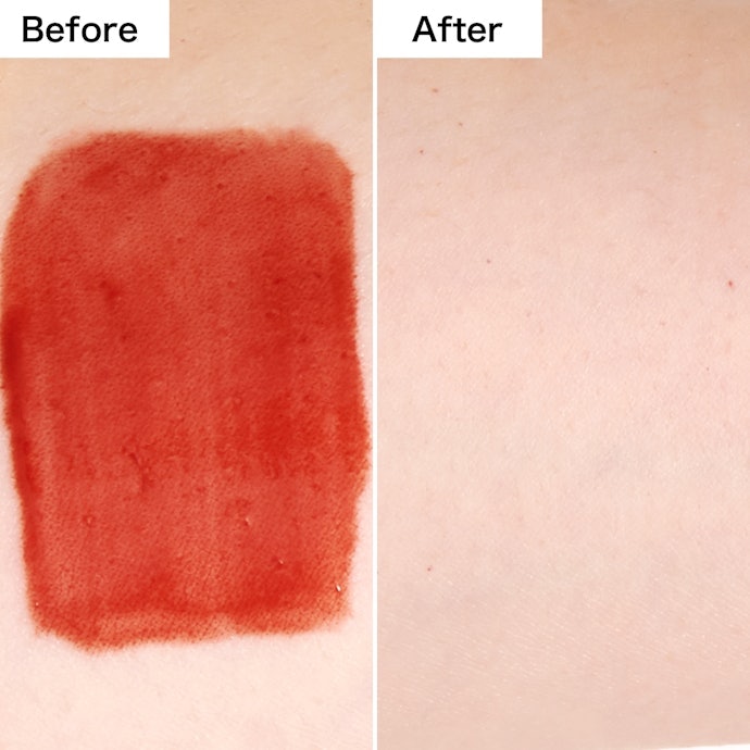 Removes Cleanly Without Rubbing. Works Well with Cleansing Oil