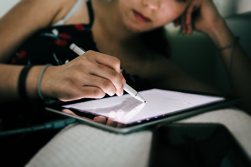 Look Into Specialized Tablets for Drawing