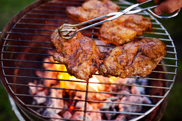 Select Your Preferred Grill Grate Material