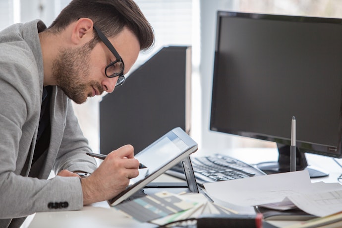 Look at the Compatibility With Your Device's Touchscreen Type and Operating System