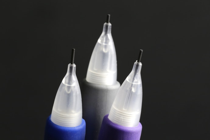 Choose the Lead Size Based on Your Pencil Pressure