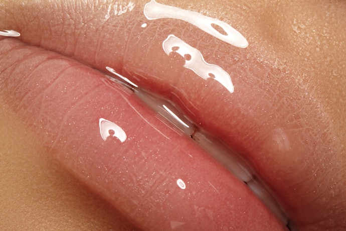 Look for Hydrating Ingredients and SPF for Healthy Lips