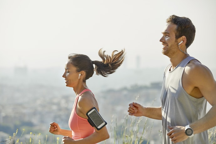 Consider Wireless Earphones For Hassle-Free Runs