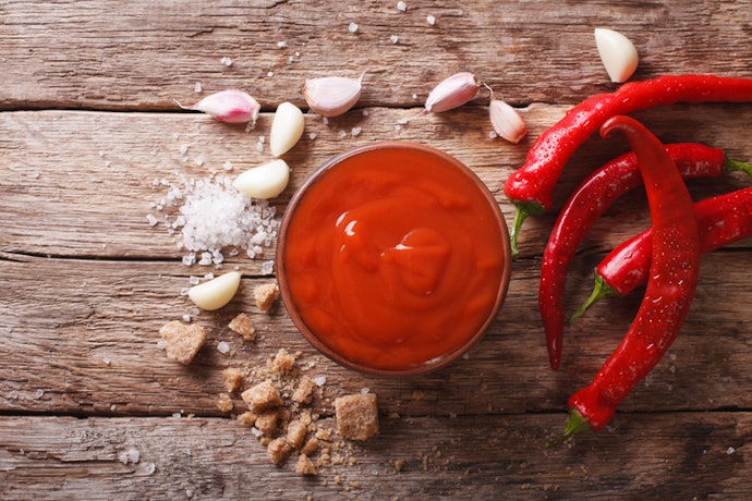 Look for Sriracha That Highlights Its Natural Ingredients