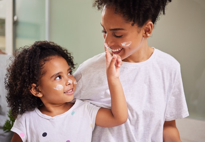 Choose Formulas With Hypoallergenic, Fragrance-Free, and Non-Irritating Ingredients to Avoid Irritation
