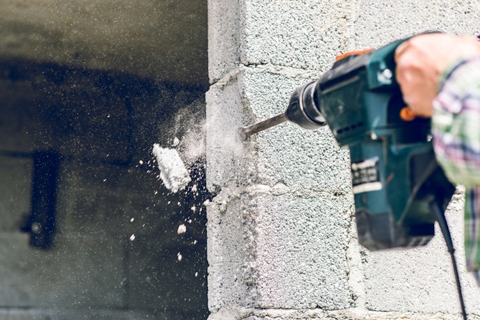 Choose Power and Speed from 500W Corded or 18V Cordless at 1,500–3,000 RPM