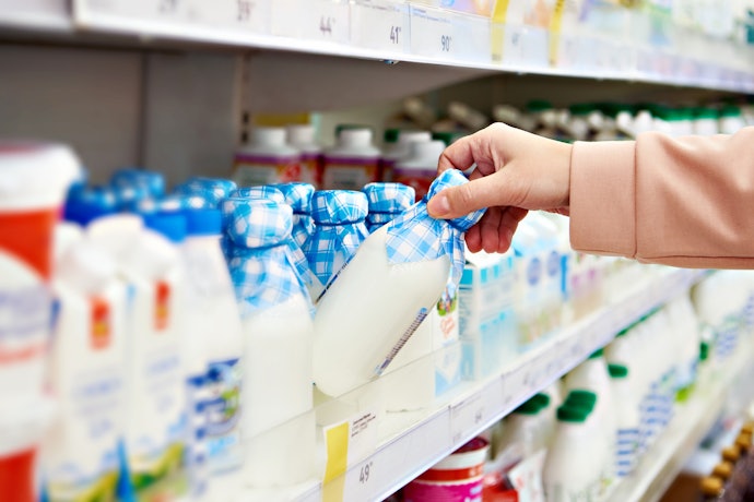 Decide Between Buying a Yogurt Drink Individually or per Pack