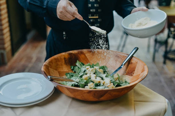 Go for Dressings With Less than 200 mg of Sodium and 2 g of Sugar