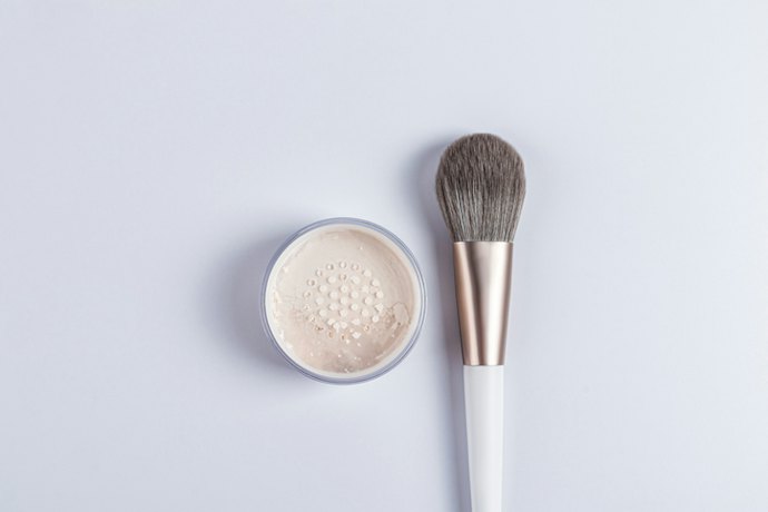 Prioritize Soft, Dense Bristles for Seamless Powder Application