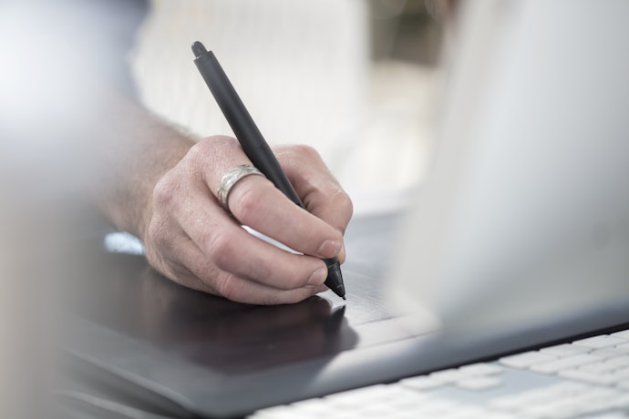Consider Comfortable and Durable Stylus Pens