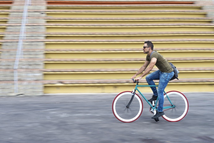 Set a Gear Ratio of 46/16 or 48/17 for Smooth City Pedaling