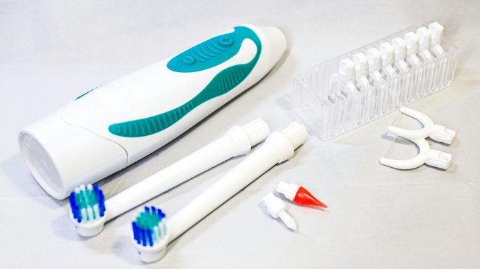 Pick a Water Flosser With Removable Parts to Make Cleanups Easier