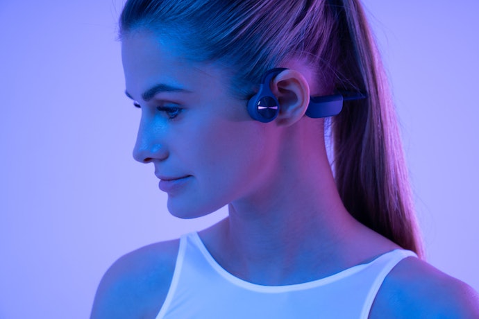 Select Headphones That Offer at Least 6–8 Hours of Battery Life