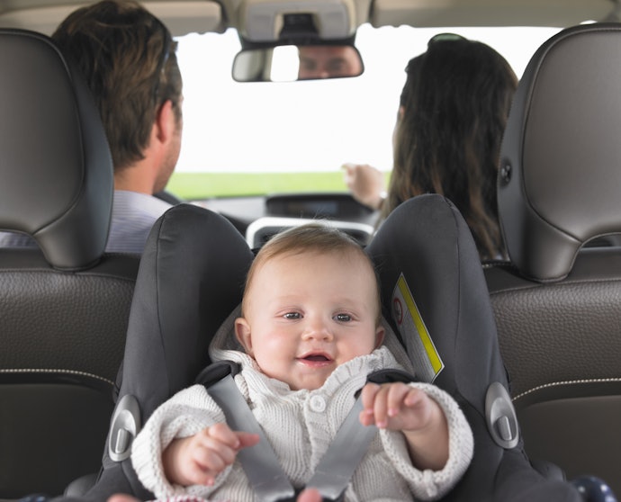 Choose Between a Rear-Facing and a Front-Facing Seat
