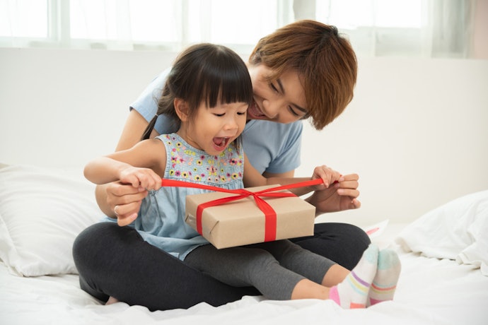 Consider Practical Packaging for Storage, Gifting, or Travel