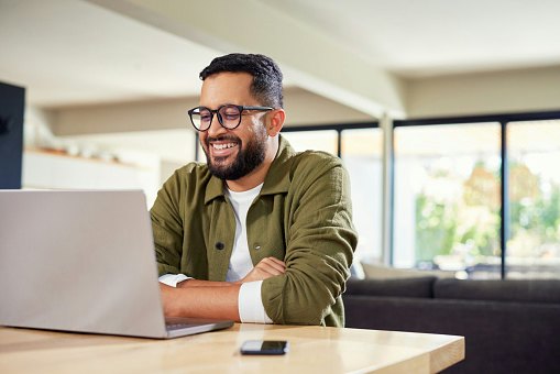 Aim for 6–10 Hours of Battery Life to Support All-Day Work