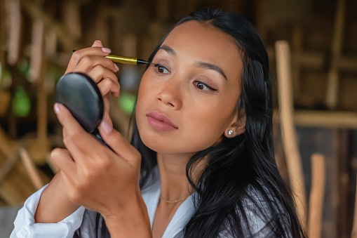 Medium to Morena Skin Tones: Rich Chocolate and Espresso Browns