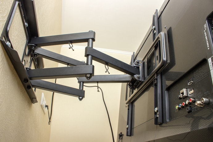 Full-Motion Mounts Offer the Most Flexibility