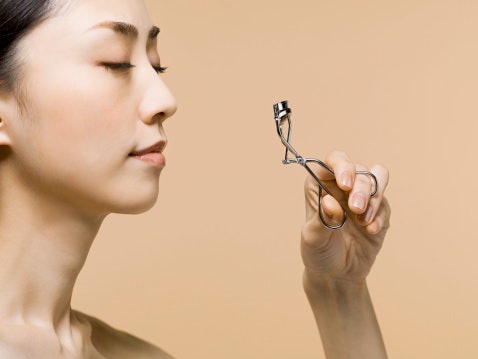 Flatter Lids and Small Eyes: Flat and Narrow Clamp