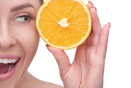 Vitamin C and Vitamin E Reduce Pigmentation and Give Your Skin a Healthy Glow