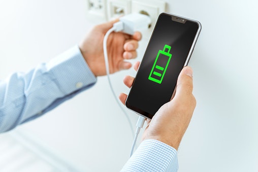 Phone Only: 20 W–25 W Is Sufficient for Fast Charging