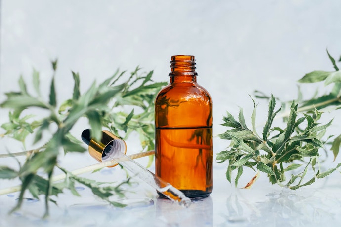 For Sensitive Skin, Choose Serums Without Harsh Ingredients