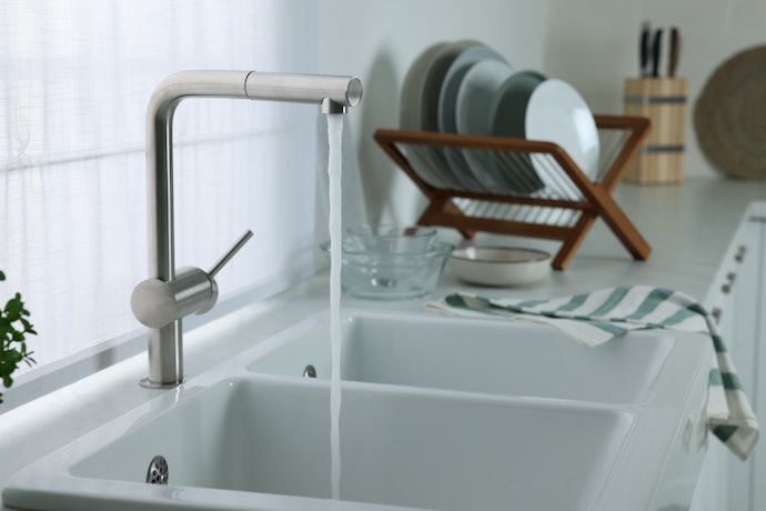 Desk-Mount Faucets Are Common and Work With Most Sink Setups
