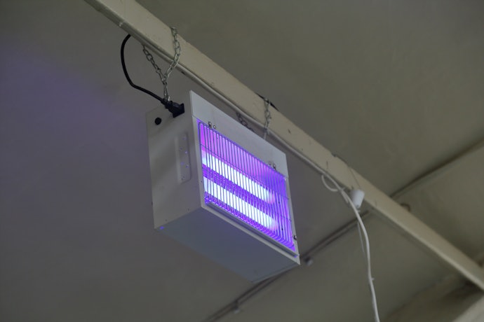 Zappers Use Standard Voltage Attenuator to Kill Mosquitoes and Other Insects