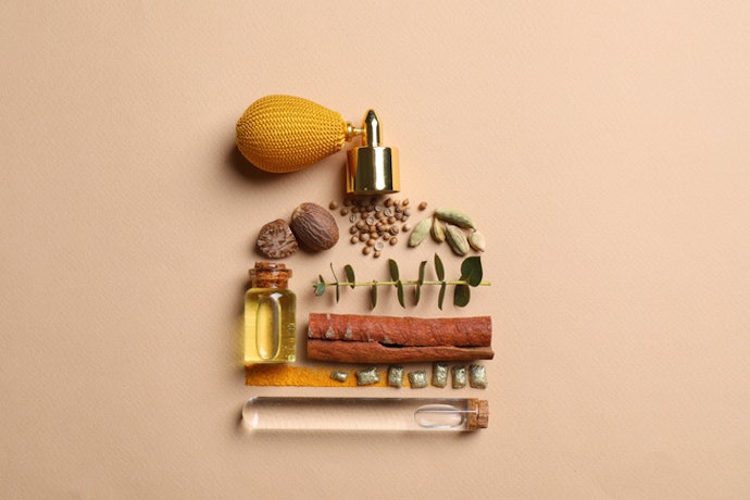 Oriental and Spicy Scents Add a Touch of Elegance