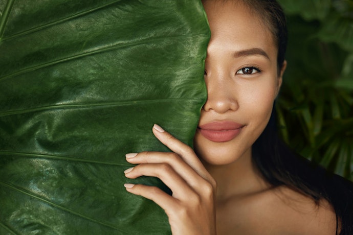 For Beginners: Start With Easy, Natural Shades Like Peach and Coral