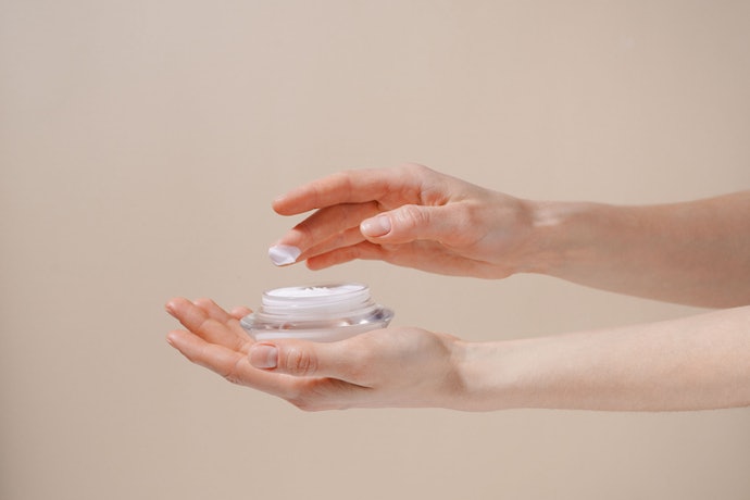 Creams: Better Pick For Dry and Thick Skin Areas