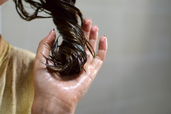 Try 5-Minute Masks for Quick Weekday Hair Fixes