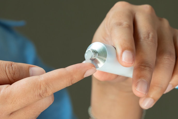 Ointments: Suitable for Severe Dryness and Stubborn Plaques