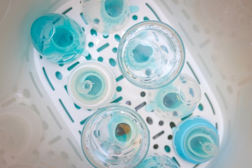 Optional Sterilizer Function Adds Extra Convenience for Feeding Tools