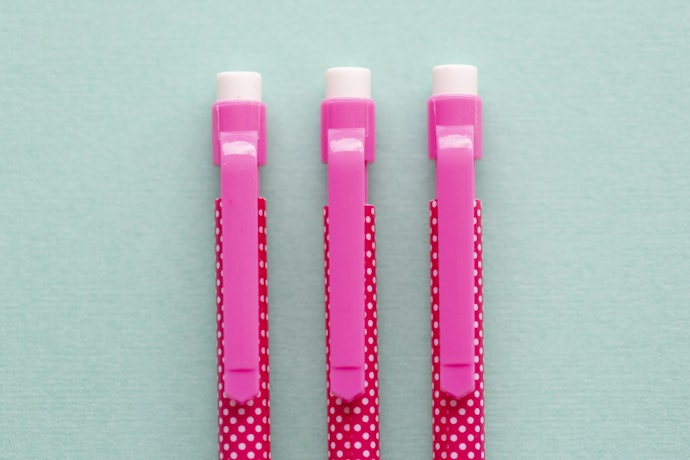 Plastic Mechanical Pencils Are Lightweight and Affordable