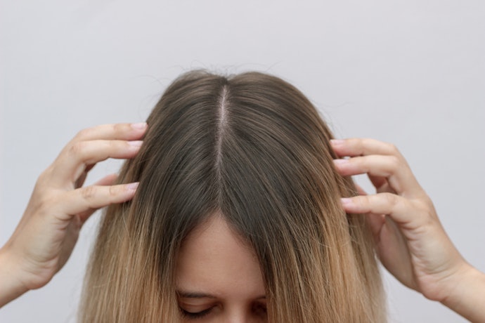 For Oily Scalp: Opt for Lightweight or Balancing Formulas With Zinc Pyrithione or Ketoconazole