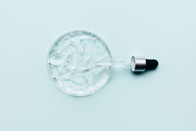 Glycerin Is a Humectant That Draws Moisture Into Hair