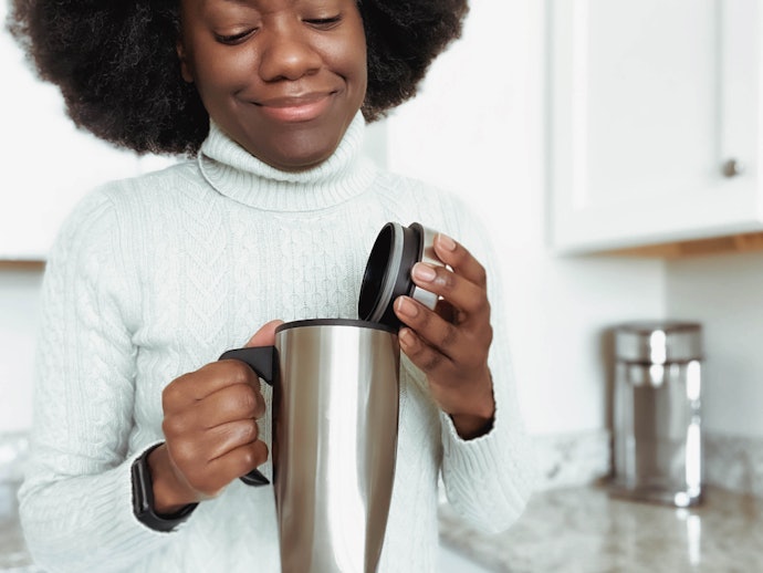 Snap-On Lids for Easy Mixing of Your Favorite Drink