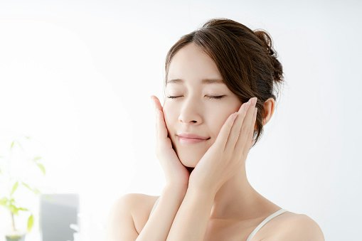 Matte Finishes Help Reduce Shine on Oily Skin